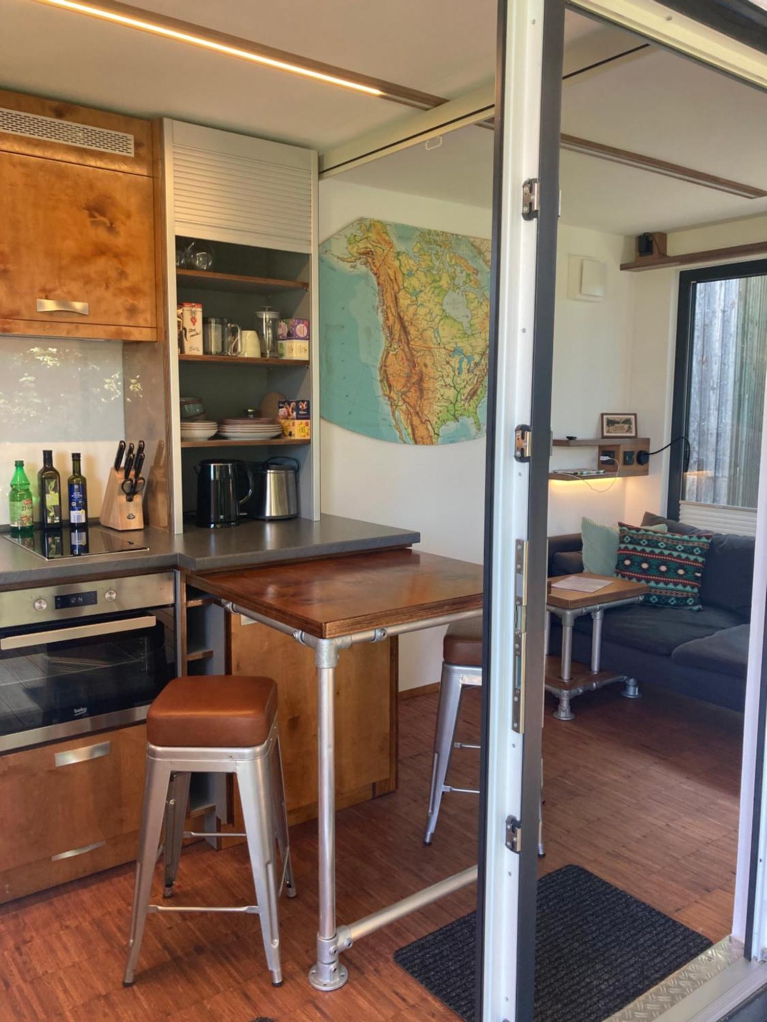 Tiny House Im Seecontainer Mit Parkplatz, Glasfaser, Netflix, Veranda Und Gehobener Ausstattung Coburg Bagian luar foto